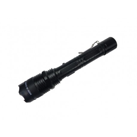 Veľké LED svietidlo HY-1108 s paralyzérom bez zoomu